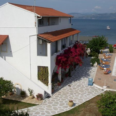 Likourgos Beach Kavos Bagian luar foto