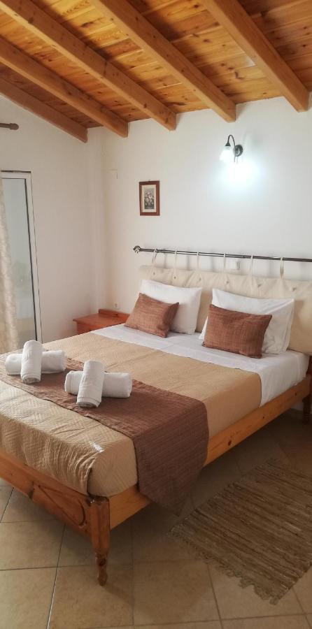Likourgos Beach Kavos Bagian luar foto