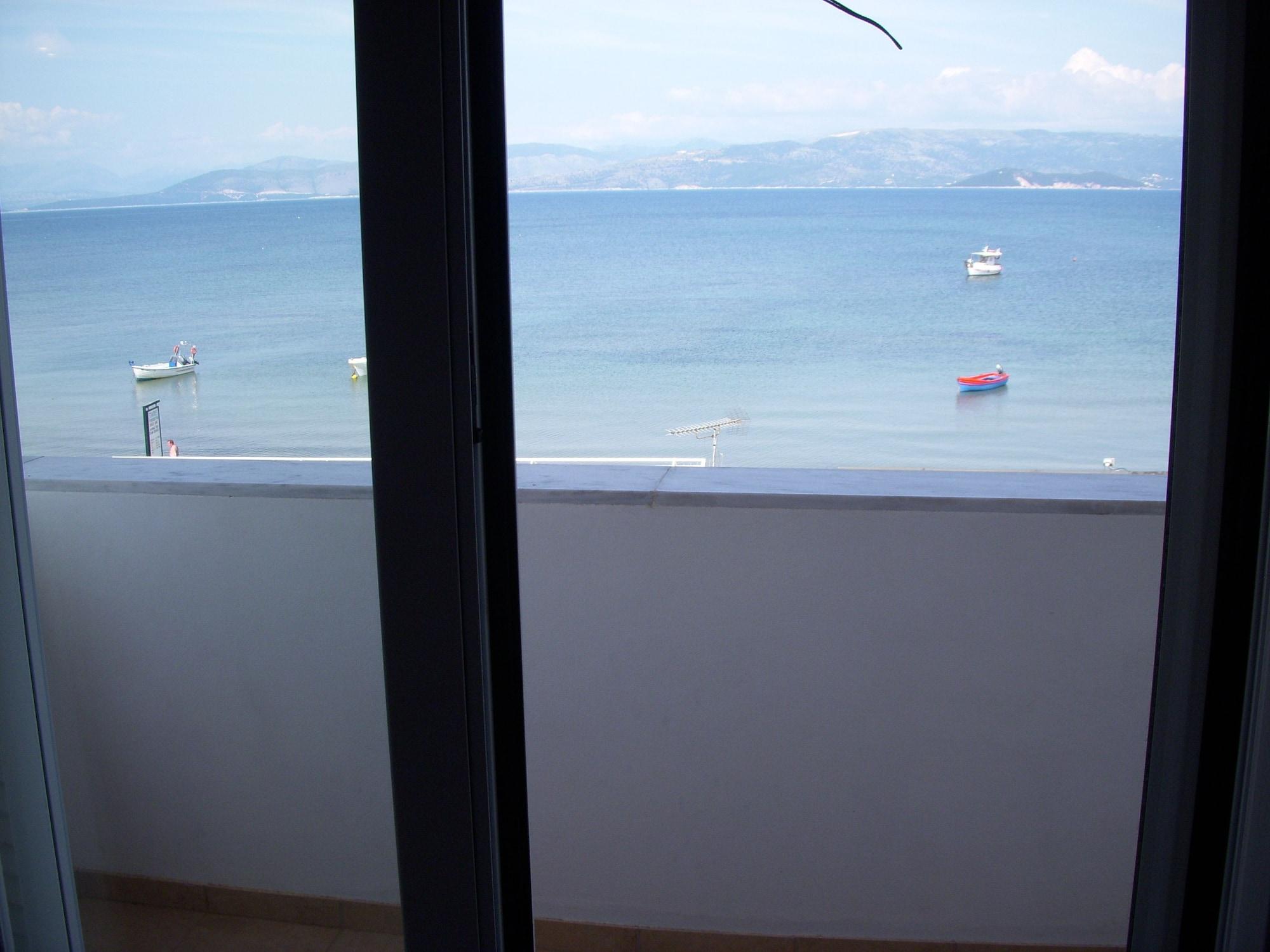 Likourgos Beach Kavos Bagian luar foto