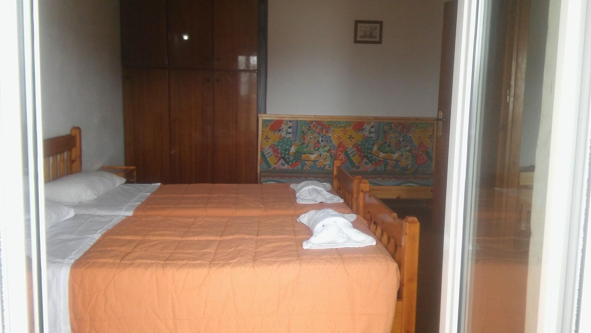 Likourgos Beach Kavos Bagian luar foto