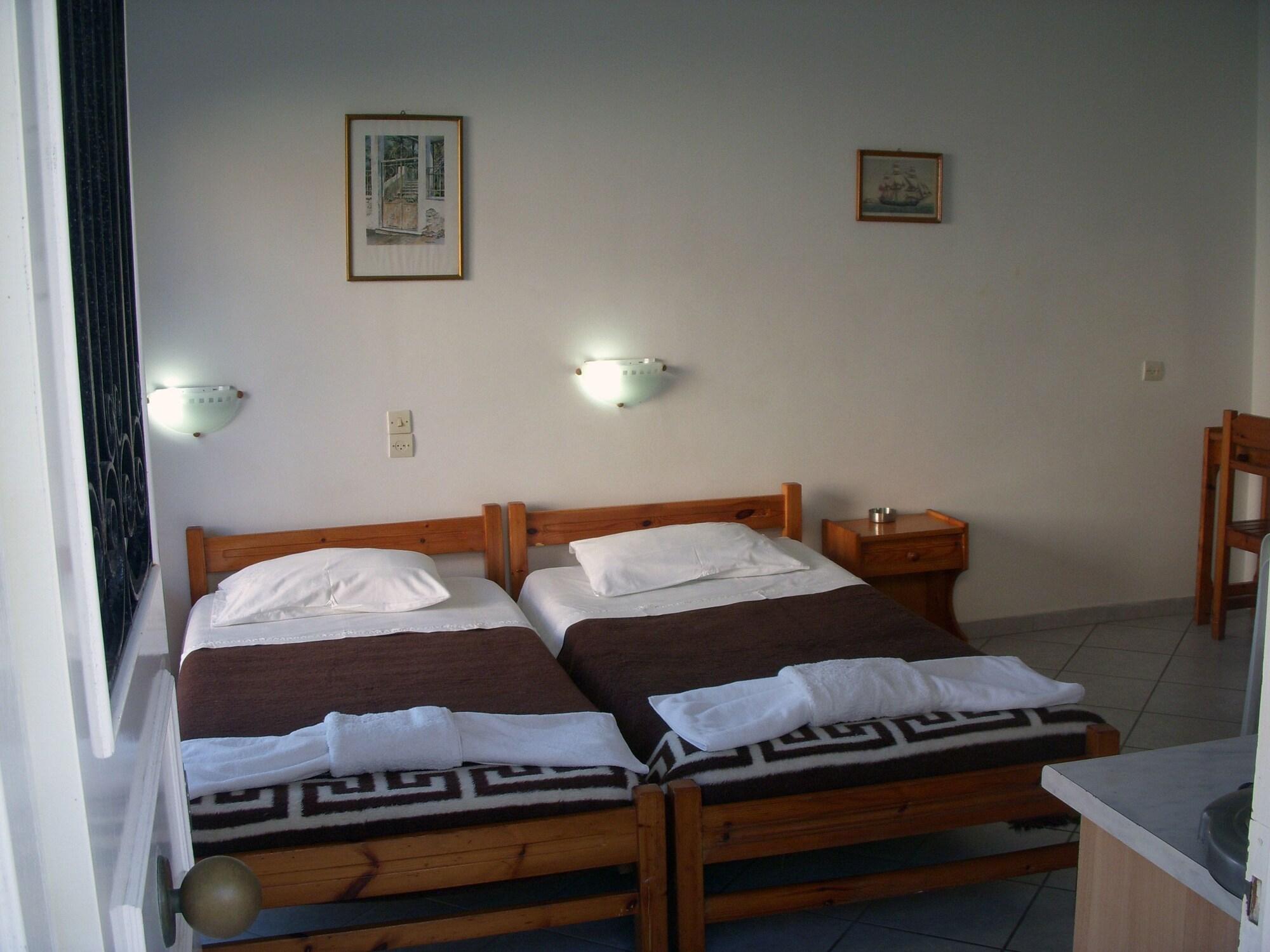 Likourgos Beach Kavos Bagian luar foto