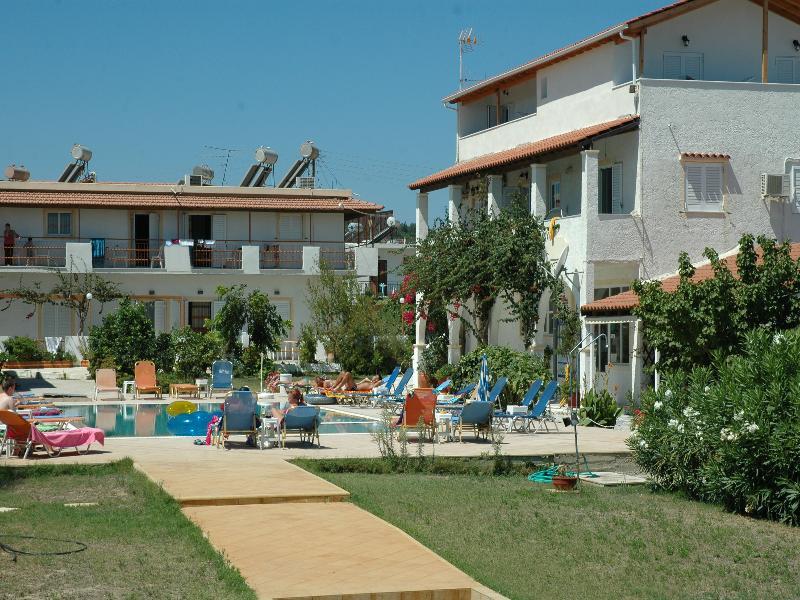 Likourgos Beach Kavos Bagian luar foto